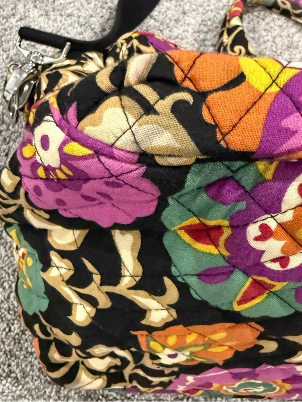 VERA BRADLEY Duffle Travel Bag Paisley Large Weekender Zip Close Shoulder Strap - Picture 3 of 13